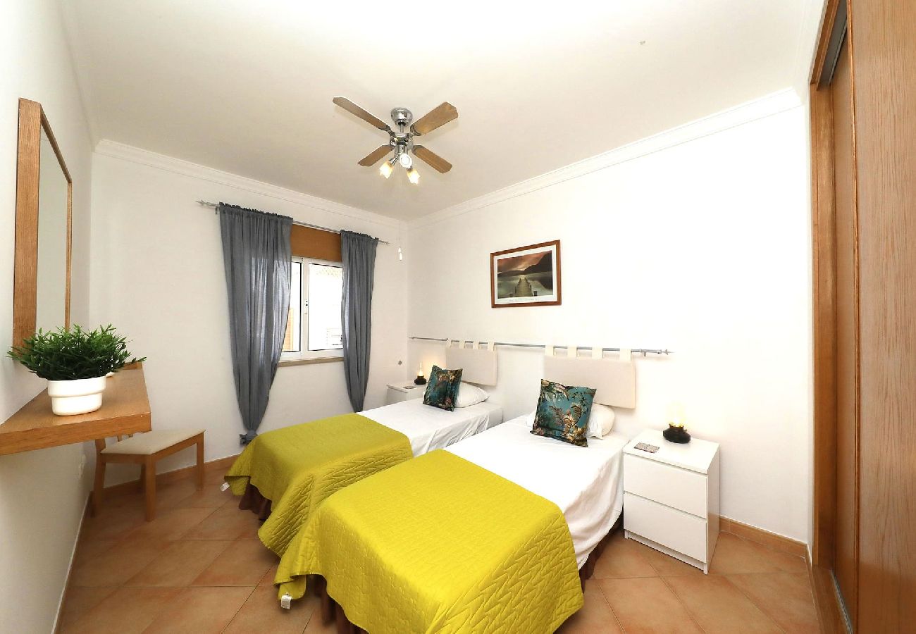 Apartamento en Cabanas de tavira - “Escapada de cabañas”/Ático soleado, piscina y te 