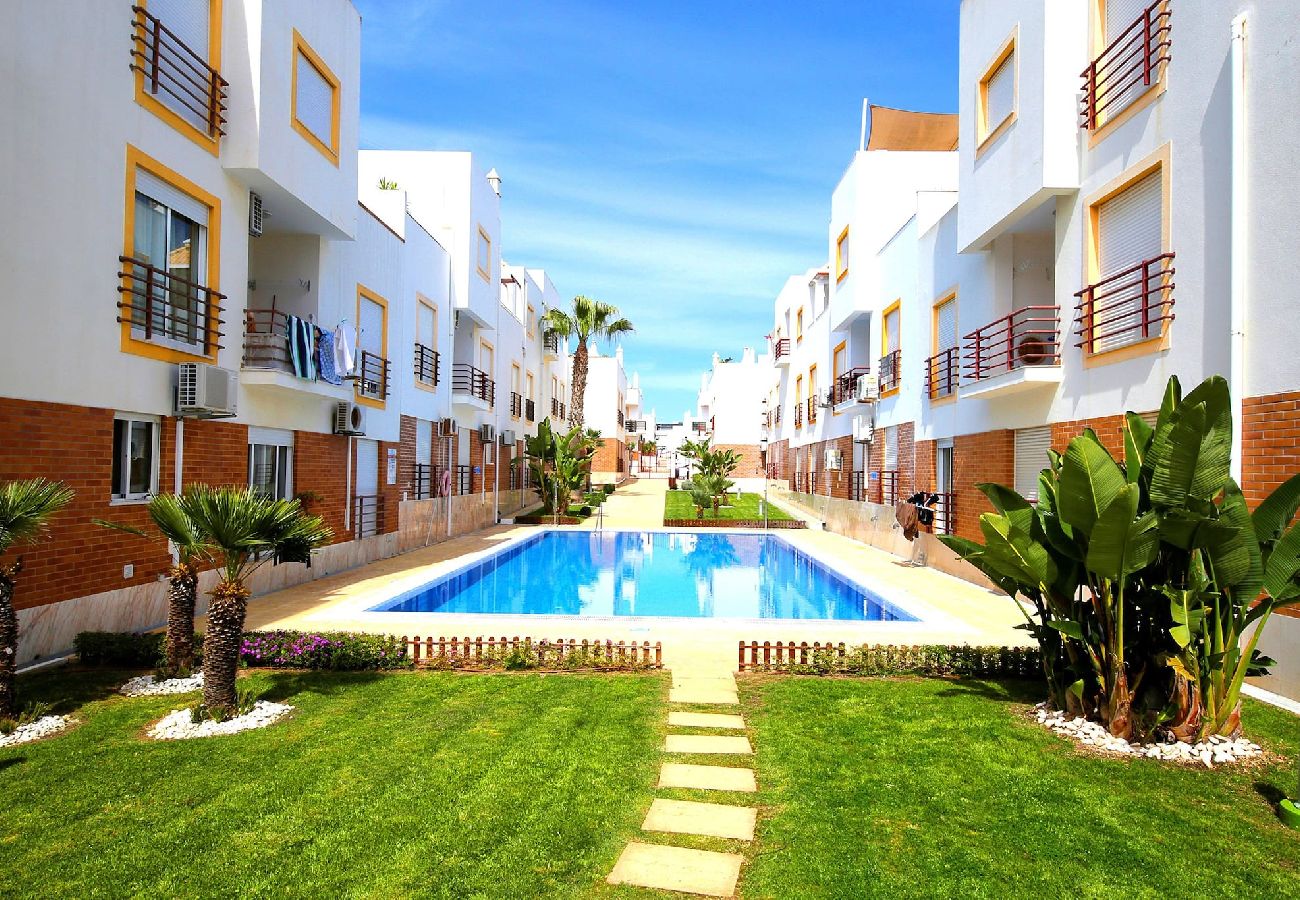 Apartamento en Cabanas de tavira - “Escapada de cabañas”/Ático soleado, piscina y te 