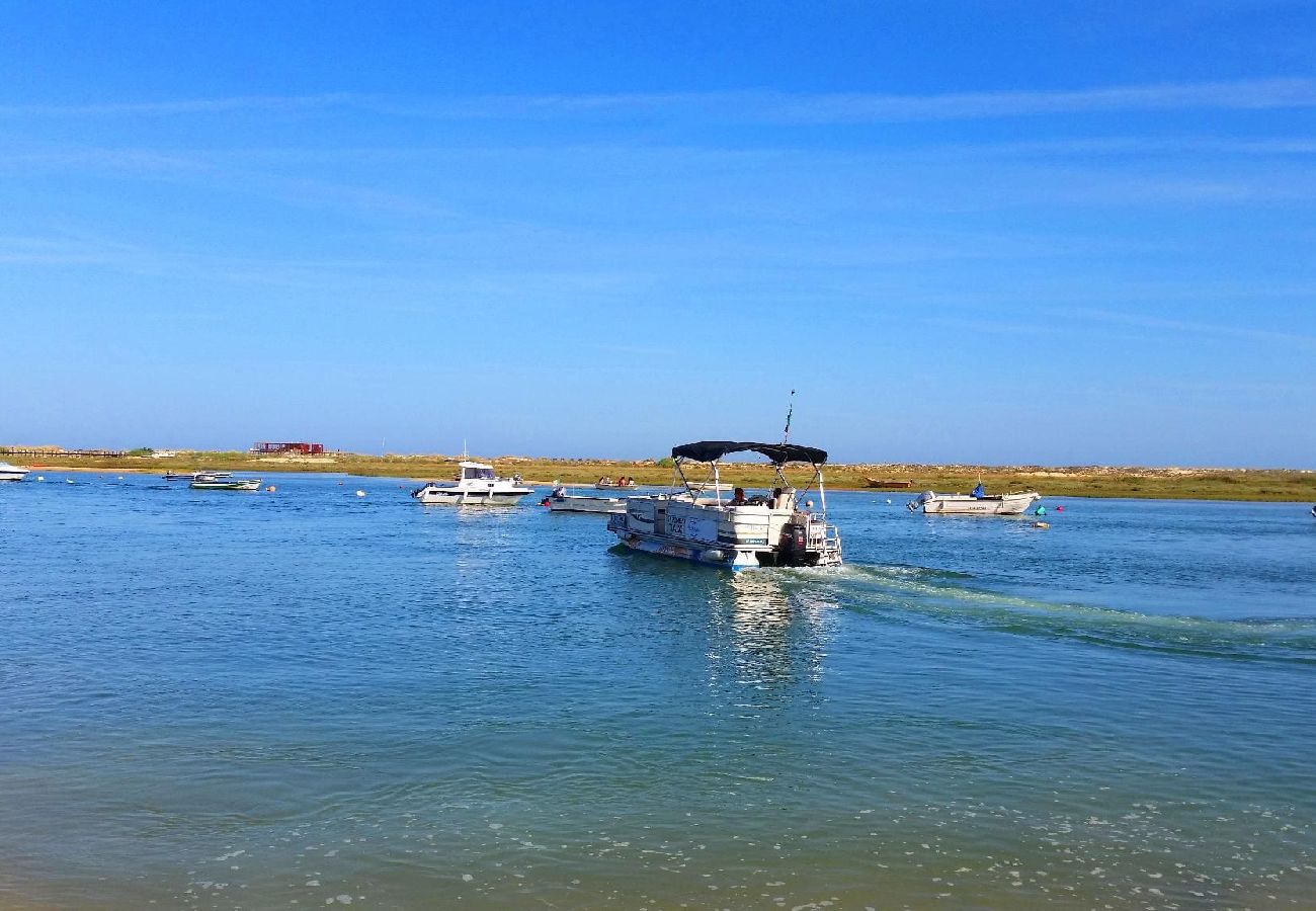 Apartamento en Cabanas de tavira - “Escapada de cabañas”/Ático soleado, piscina y te 