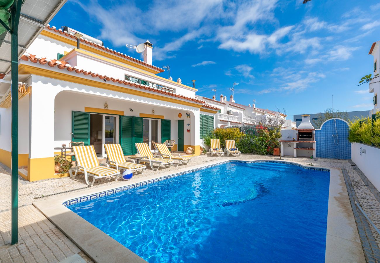 Villa en Altura - Villa Regato/Con piscina, cerca de la playa y del 