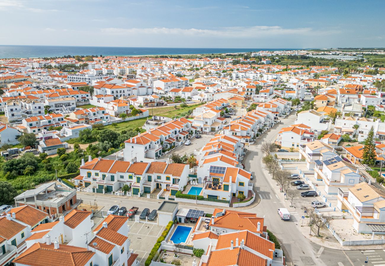 Villa en Altura - Villa Regato/Con piscina, cerca de la playa y del 