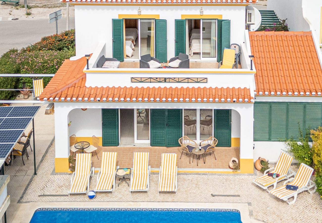 Villa en Altura - Villa Regato/Con piscina, cerca de la playa y del 