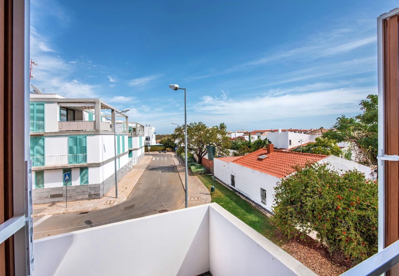 Apartamento en Cabanas de tavira - Apartamento Sol/Excelente interior, balcón, playa 