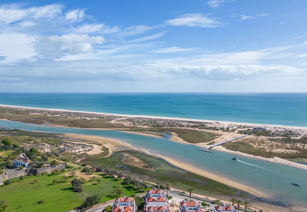 Apartamento en Cabanas de tavira - Apartamento Sol/Excelente interior, balcón, playa 