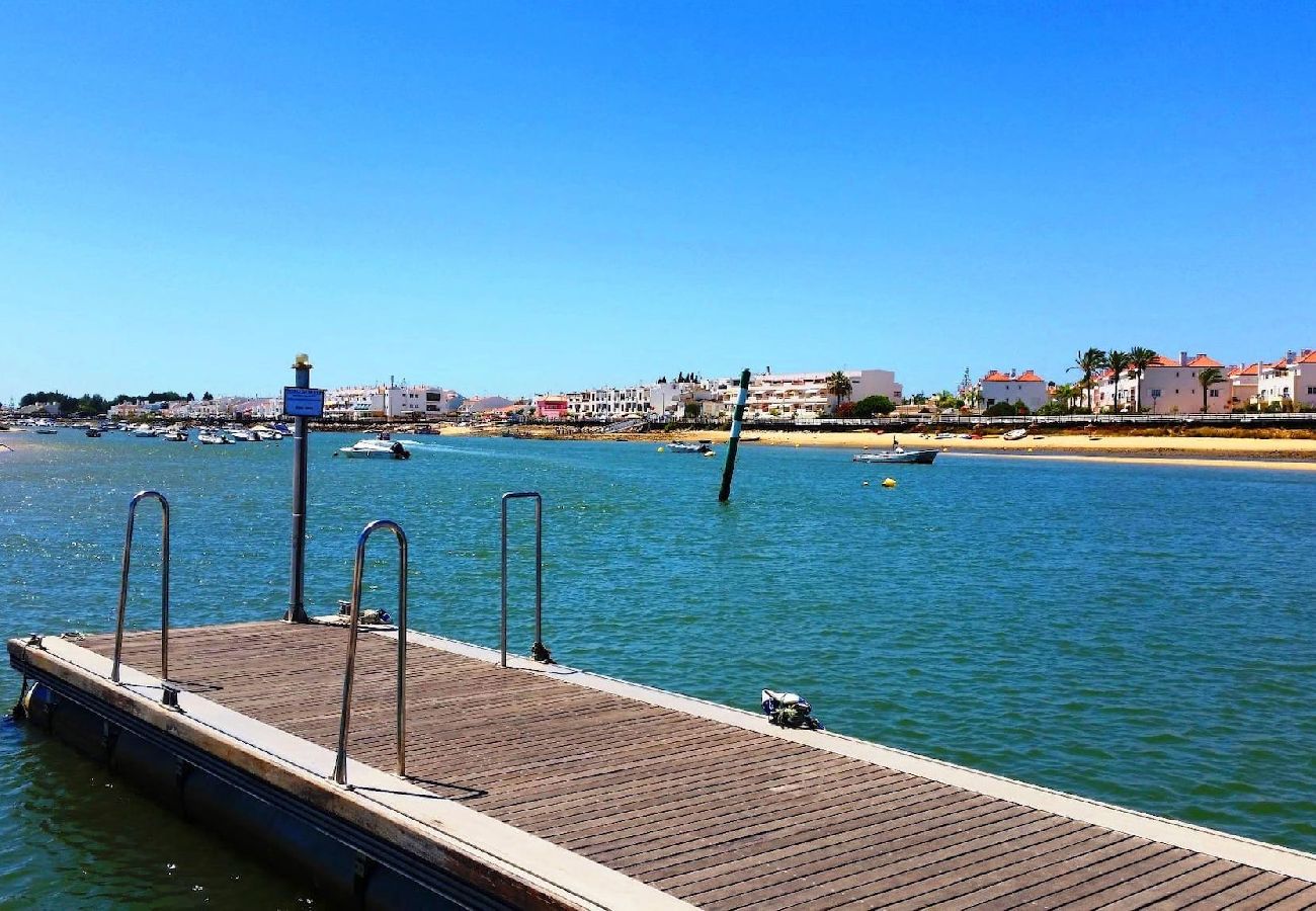 Apartamento en Cabanas de tavira - APARTMENT VISTA RIA, Fishing Village Riverfront