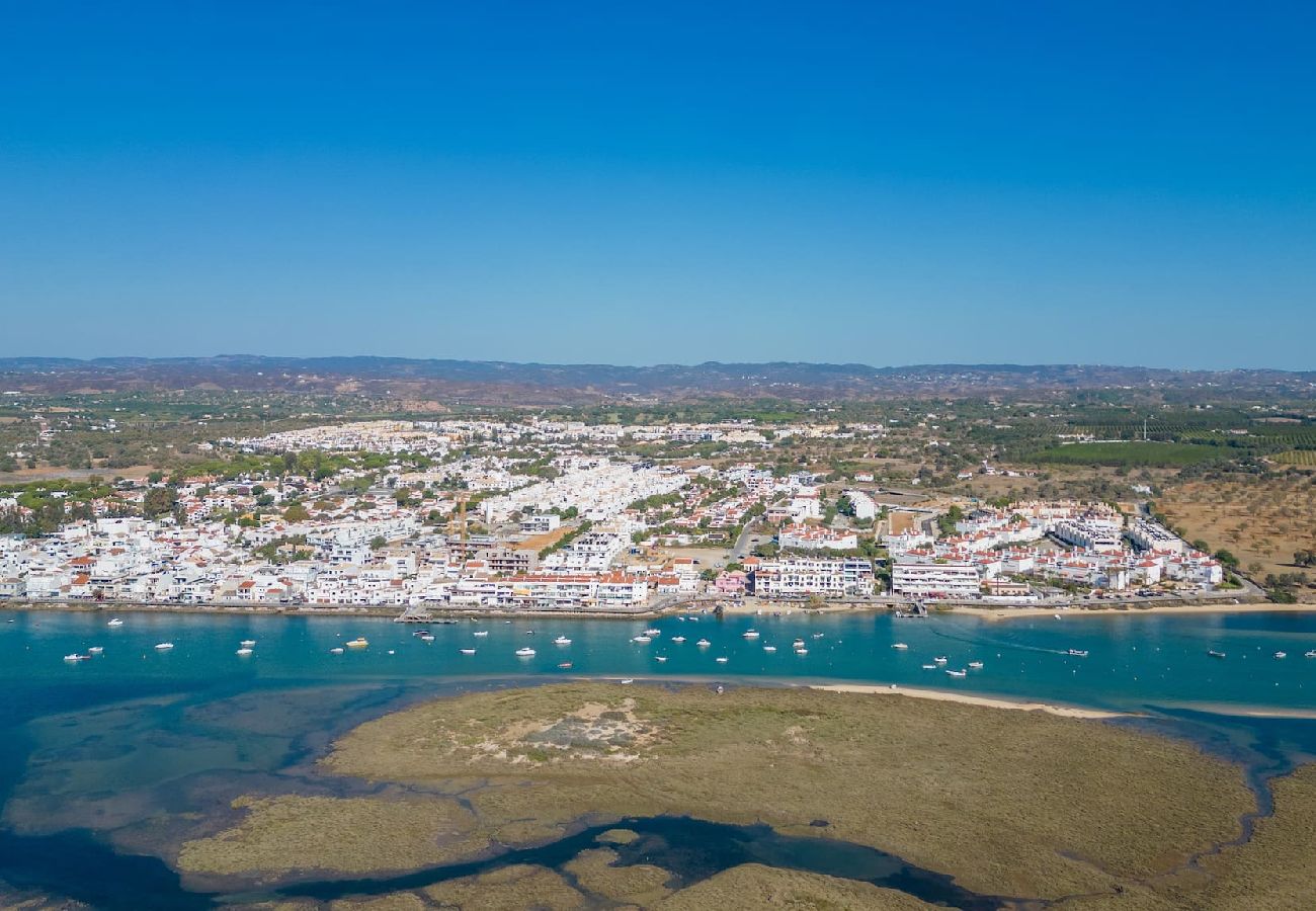 Apartamento en Cabanas de tavira - Apartamento Azul/Penthouse elegante con terraza y 