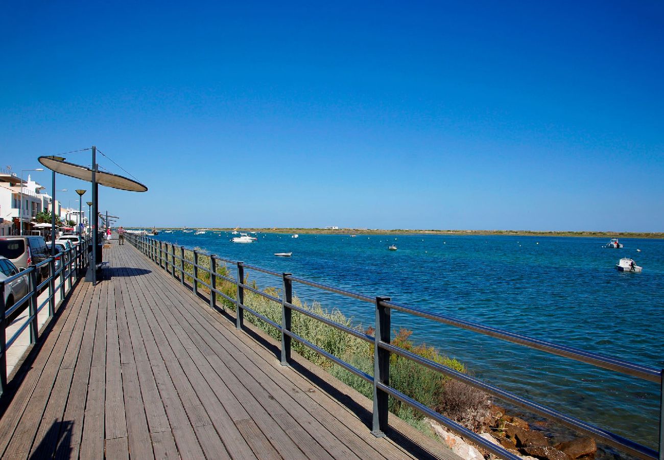 Apartamento en Cabanas de tavira - Apartamento Azul/Penthouse elegante con terraza y 