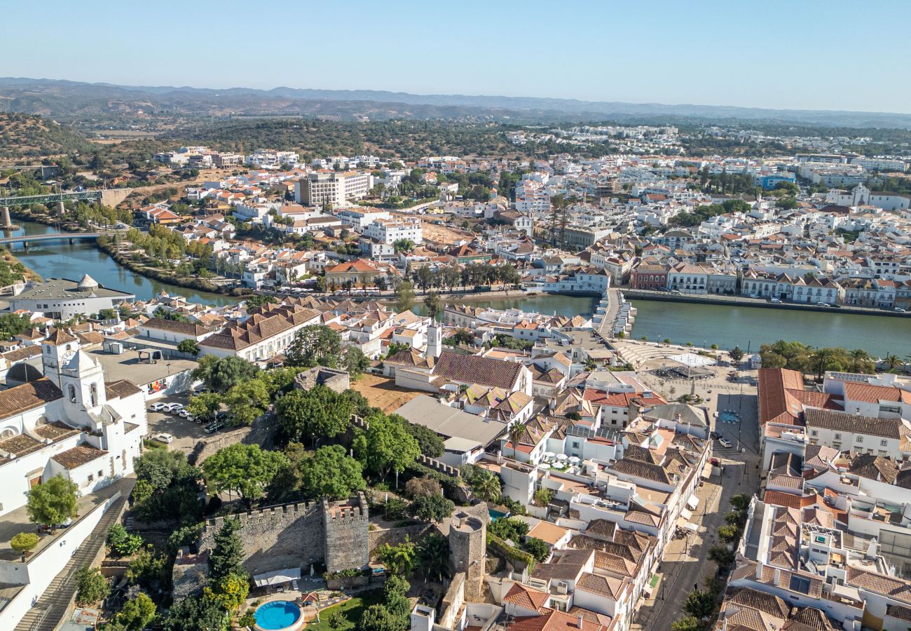 Casa adosada en Tavira - CASA VALERIE - Heart of Historical Town Centre