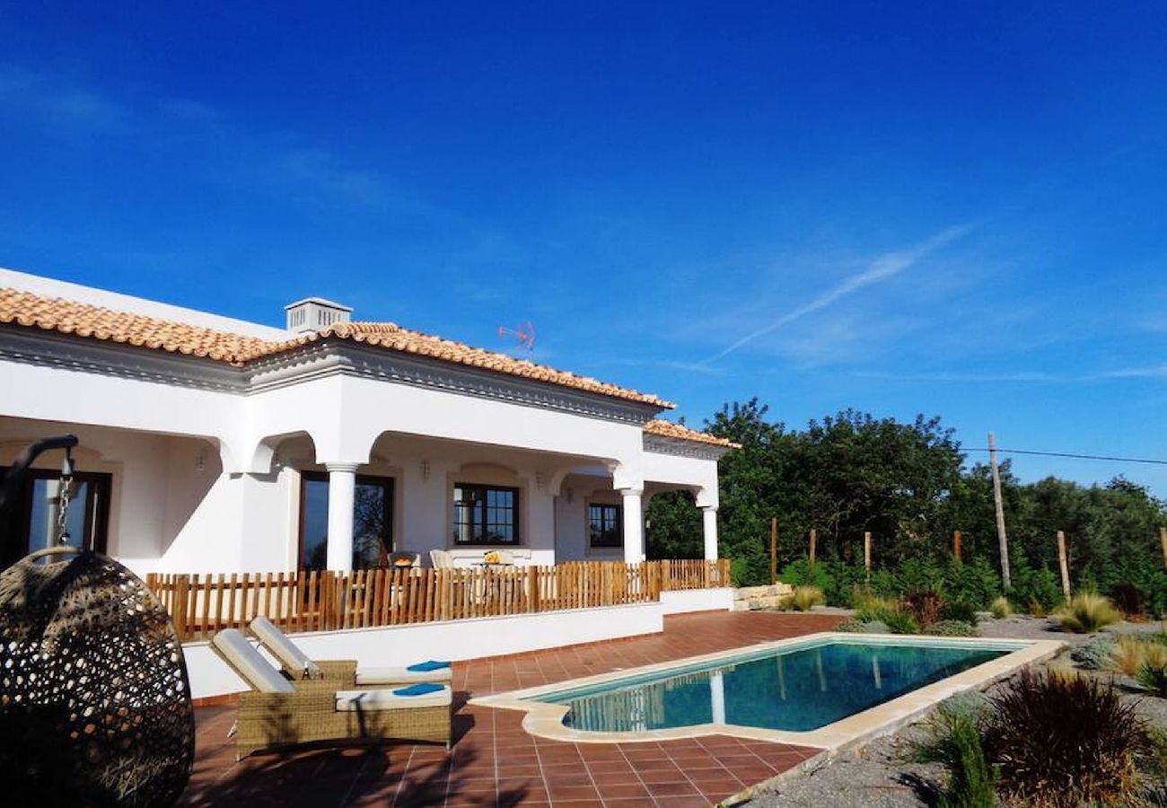 Villa à Moncarapacho - Quinta Santhi / Cottage de campagne avec piscine 