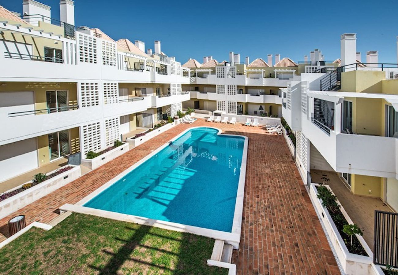 Appartement à Cabanas de tavira - Appartement Patricia/Salle à manger Patio et pisc 