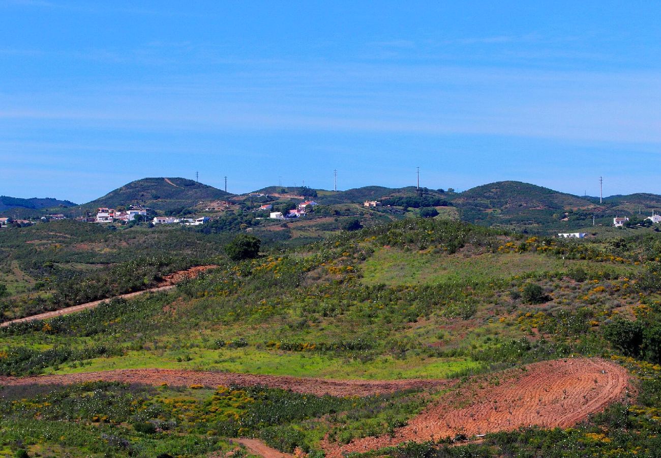 Villa à Tavira - «Petit Vignoble» / Endroit Calme et Rural avec Pi 