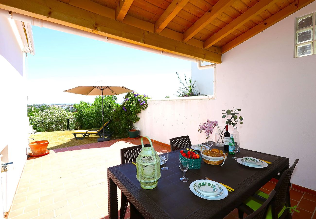 Maison mitoyenne à Tavira - Casa Alfazema/Piscine et vue imprenable sur la vi 