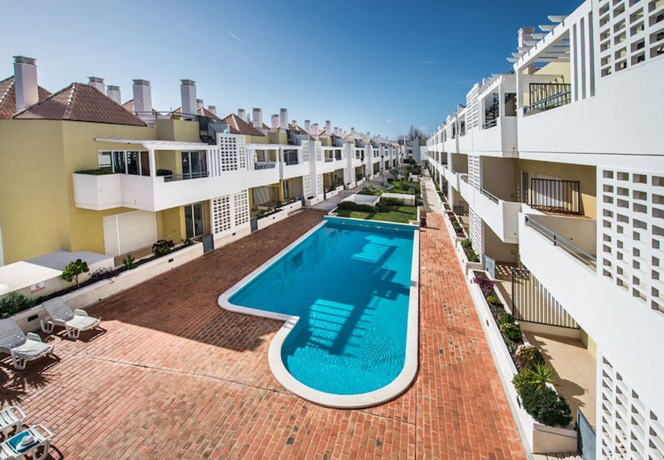 Appartement à Cabanas de tavira - Appartement Bella/Terrasse au bord de la piscine 