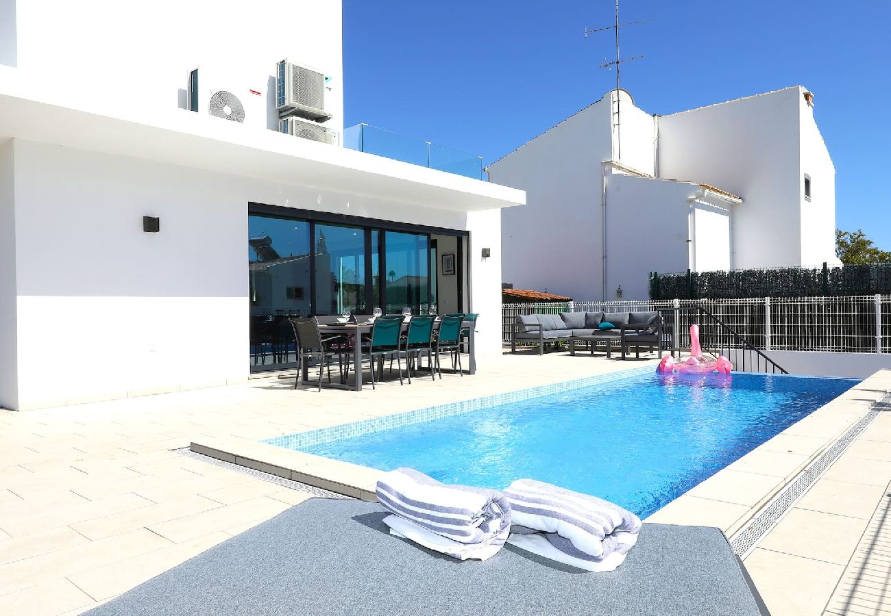 Villa à Tavira - Casa Emeline/Superbe Villa Familiale avec Piscine 