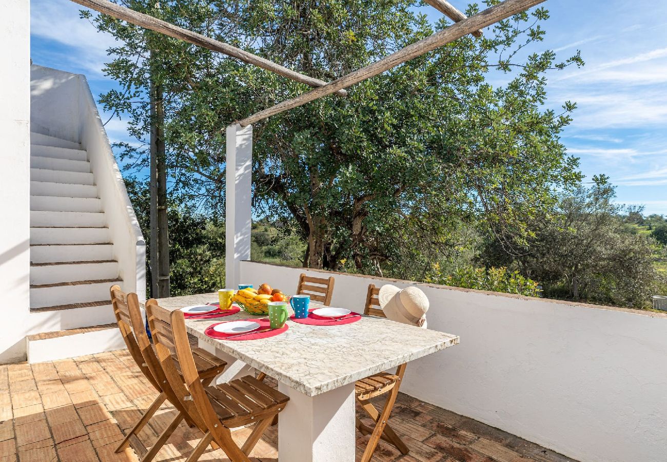 Villa à Tavira - Casa Margarida-Gîte rustique avec piscine 