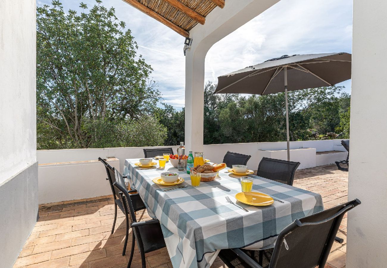 Villa à Tavira - Casa Margarida-Gîte rustique avec piscine 