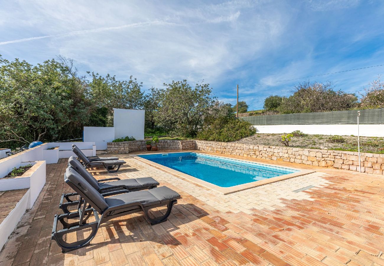 Villa à Tavira - Casa Margarida-Gîte rustique avec piscine 