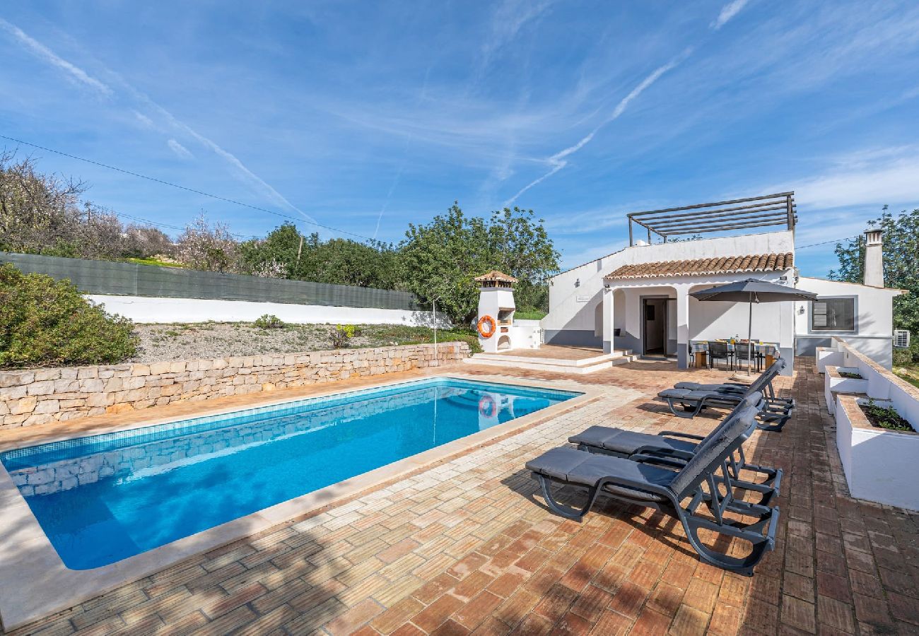 Villa à Tavira - Casa Margarida-Gîte rustique avec piscine 