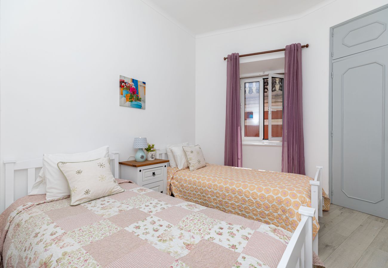 Apartamento em Tavira - Apartamento Ponte Romana-Riverside com Terraço 