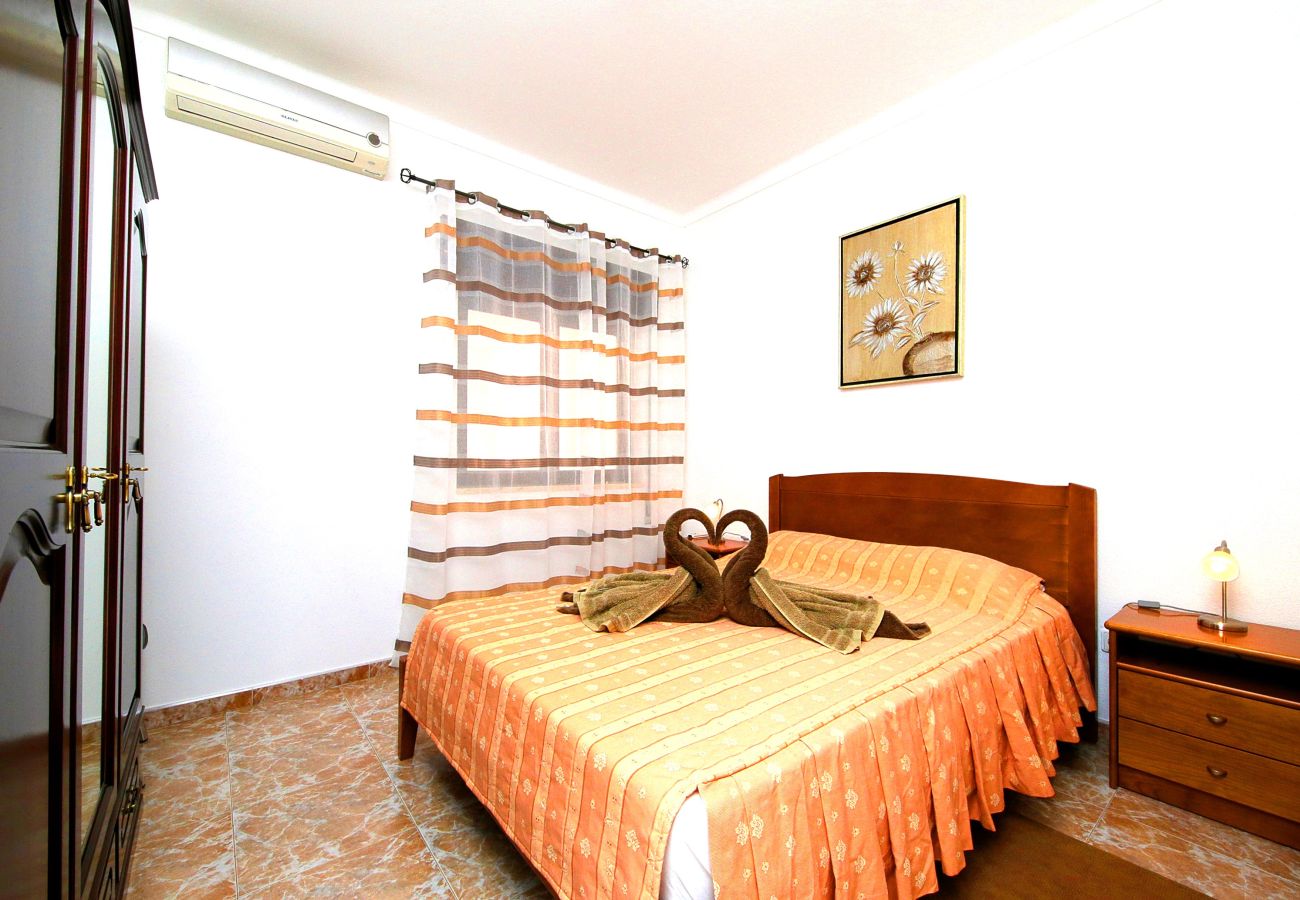 Apartamento em Vila Nova de Cacela - Casa Pereira/Apartamento Espaçoso com Piscina 