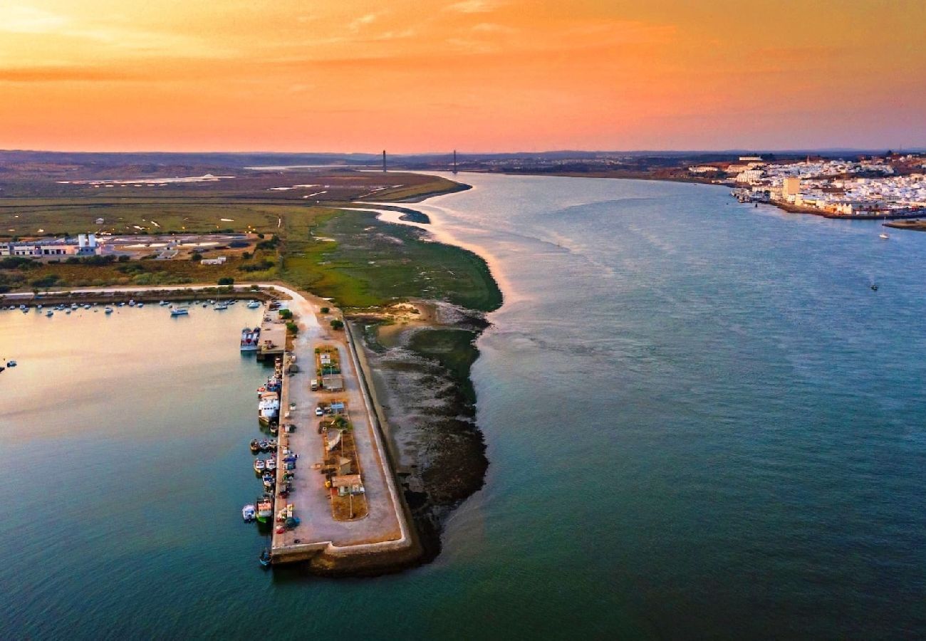 Apartamento em Cabanas de tavira - CASA FORMOSA, Fishing Village Riverfront