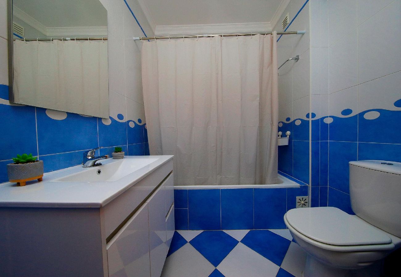 Apartamento em Tavira - Moni's Place/Apartamento moderno com varanda enso 