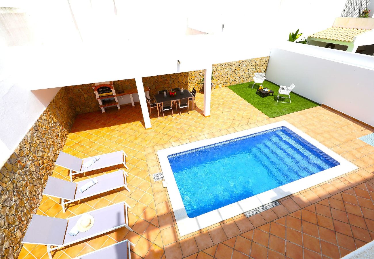 Villa em Tavira - Casa Cava/Villa Moderna e Piscina. Centro de Tavi 