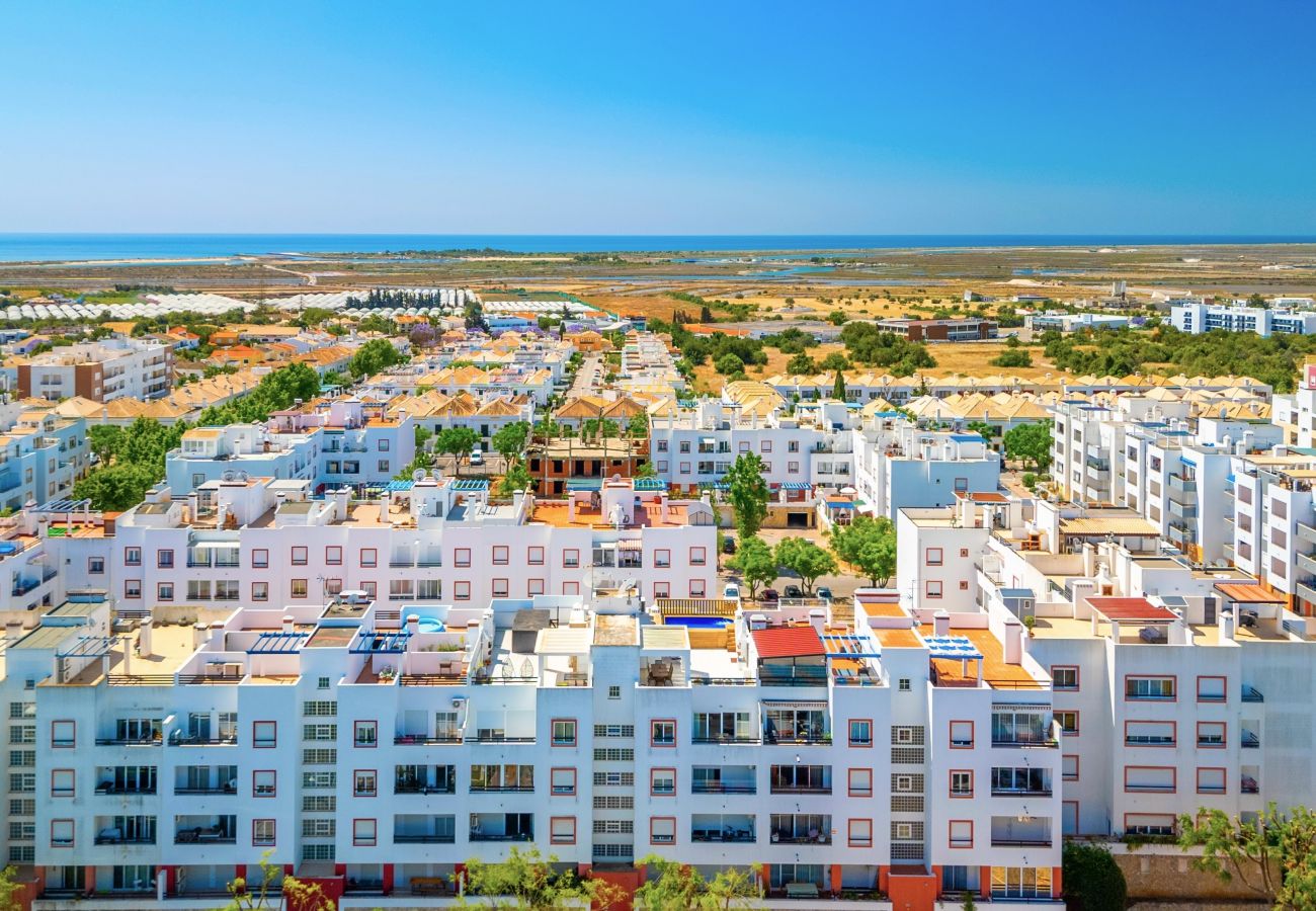 Apartamento em Tavira - Terraço na cobertura/apto elegante, deck para sol 