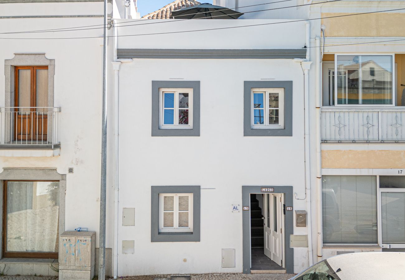 Casa geminada em Tavira - CASA LARGO, Town Centre