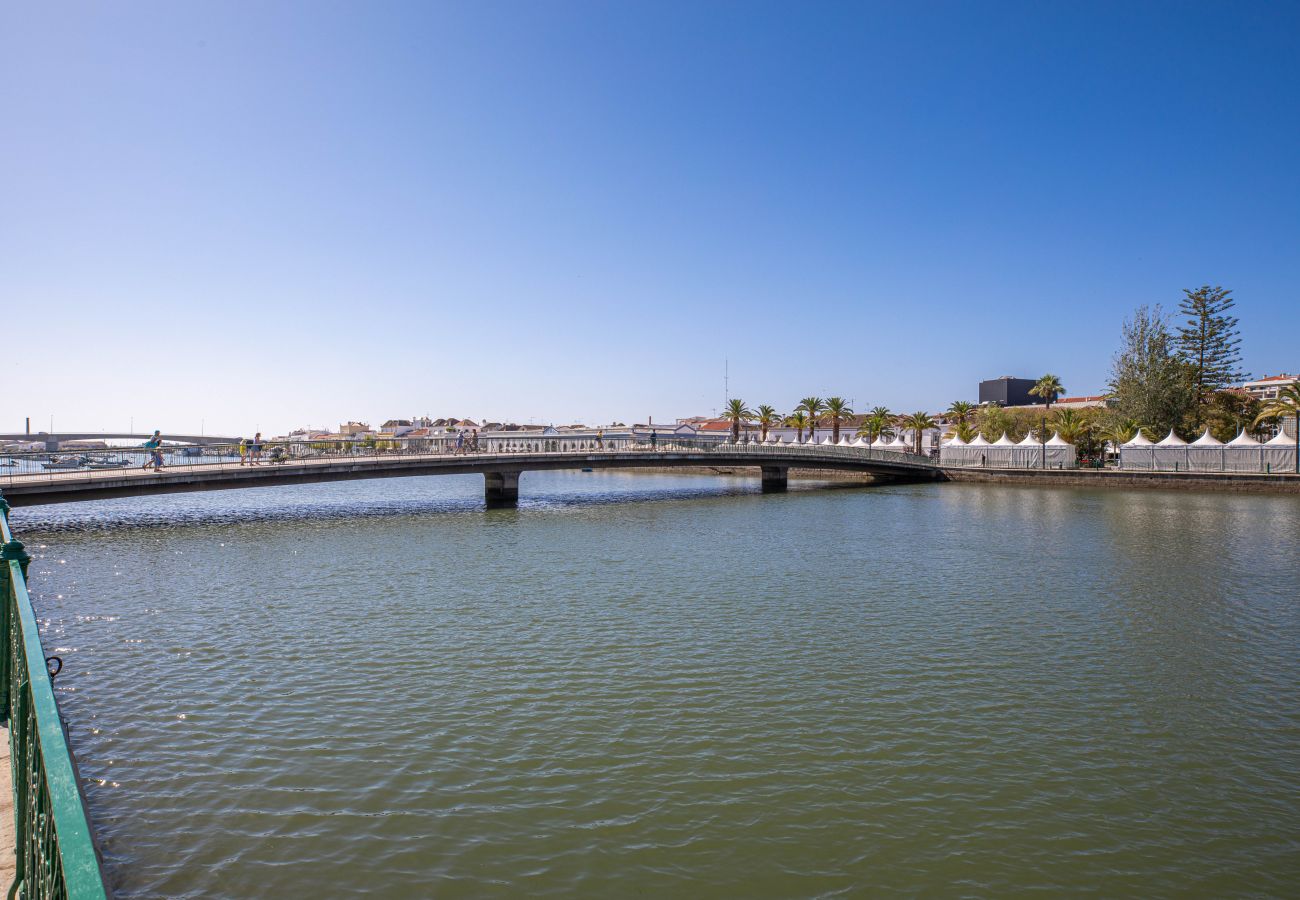 Casa geminada em Tavira - CASA LARGO, Town Centre