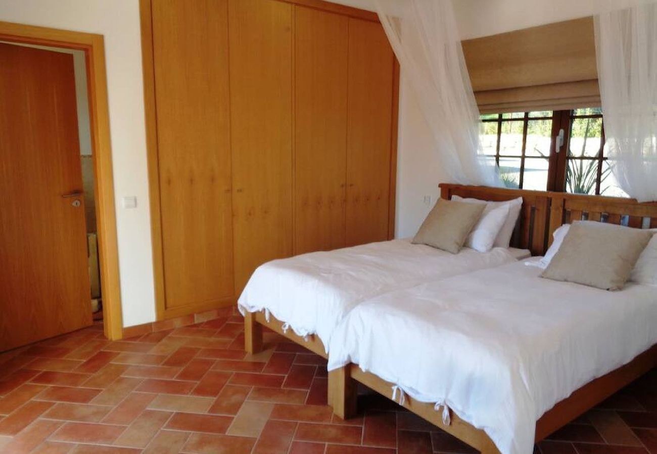 Villa in Moncarapacho - Quinta Santhi /Countryside Cottage with Pool 