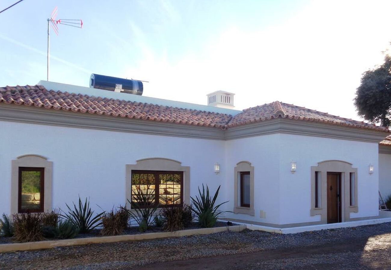 Villa in Moncarapacho - Quinta Santhi /Countryside Cottage with Pool 