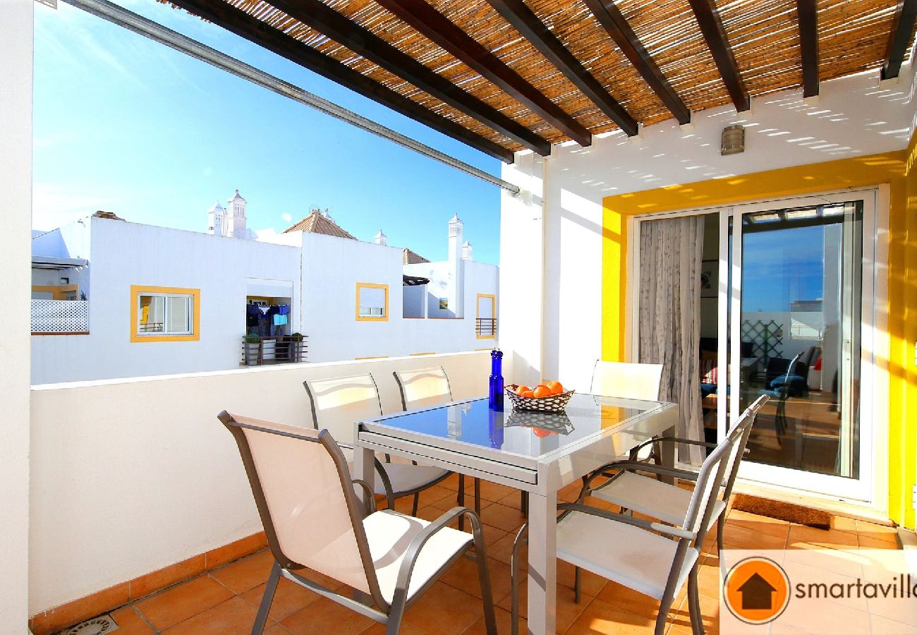 Apartment in Cabanas de tavira - “Cabanas Getaway”/Sunny Penthouse, Pool & Terraces 