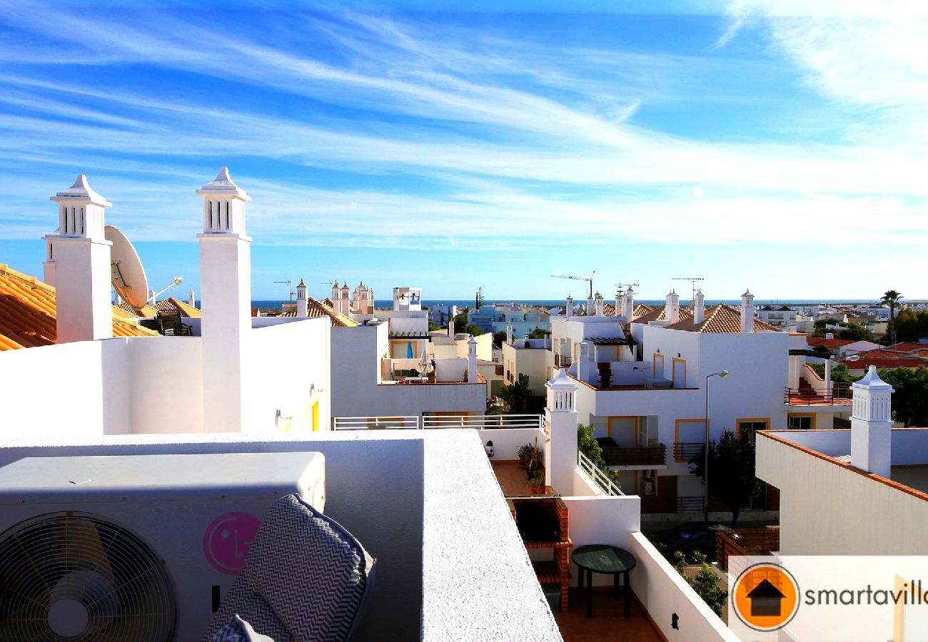 Apartment in Cabanas de tavira - “Cabanas Getaway”/Sunny Penthouse, Pool & Terraces 