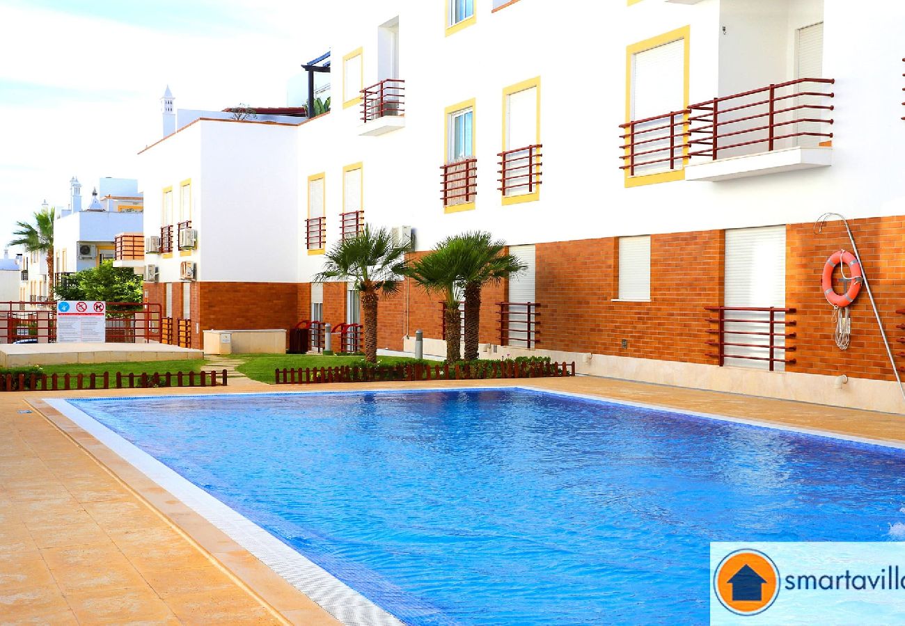 Apartment in Cabanas de tavira - “Cabanas Getaway”/Sunny Penthouse, Pool & Terraces 