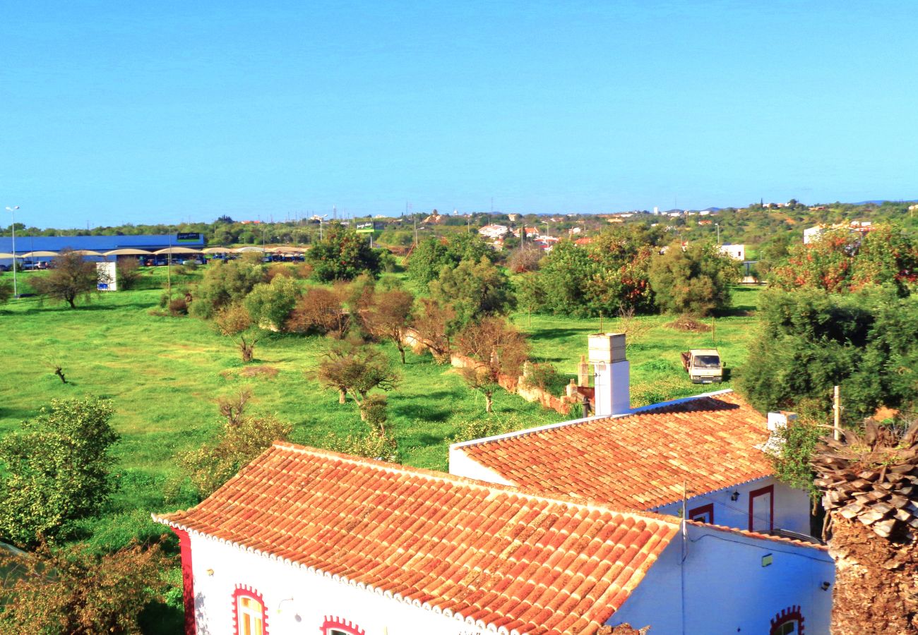 Townhouse in Tavira - Casa Amarela - Gorgeous 3 Bed House with Sun Deck 