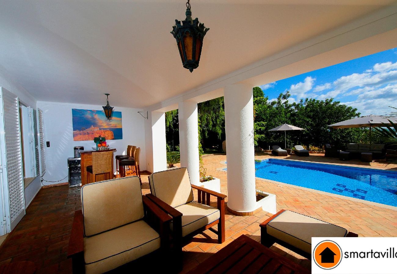 Villa in Tavira - Villa Jacaranda/Pool, Sea View & Mature Garden 