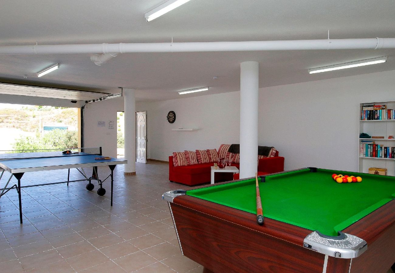 Villa in Tavira - “Little Vineyard”/ Quiet, Rural Location with Pool 