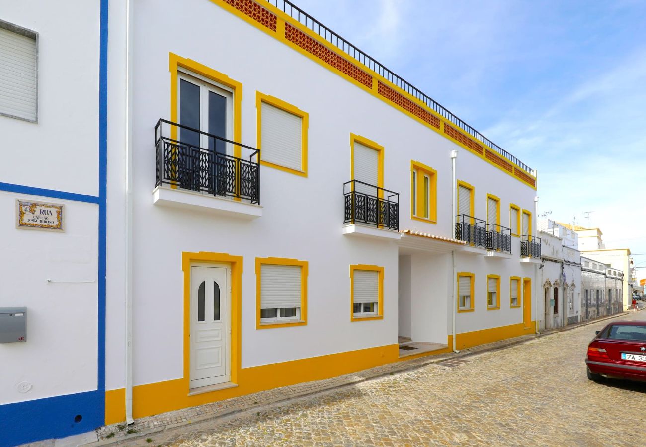 Apartment in Santa Luzia - Apartment Luzia-Sunny Rental Near the Beach 