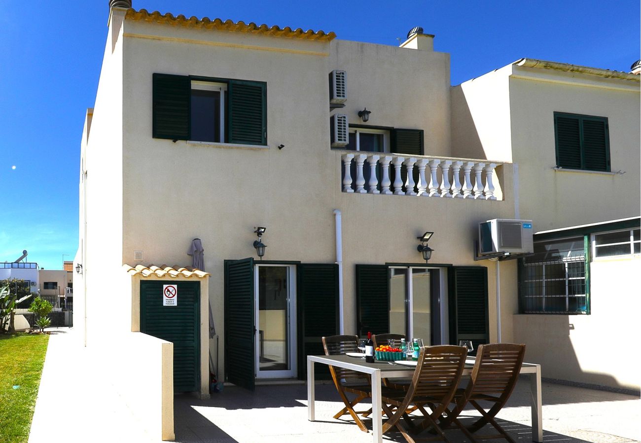 Townhouse in Fuseta - Casa Chameleon/Charming Townhouse, Private Garden 