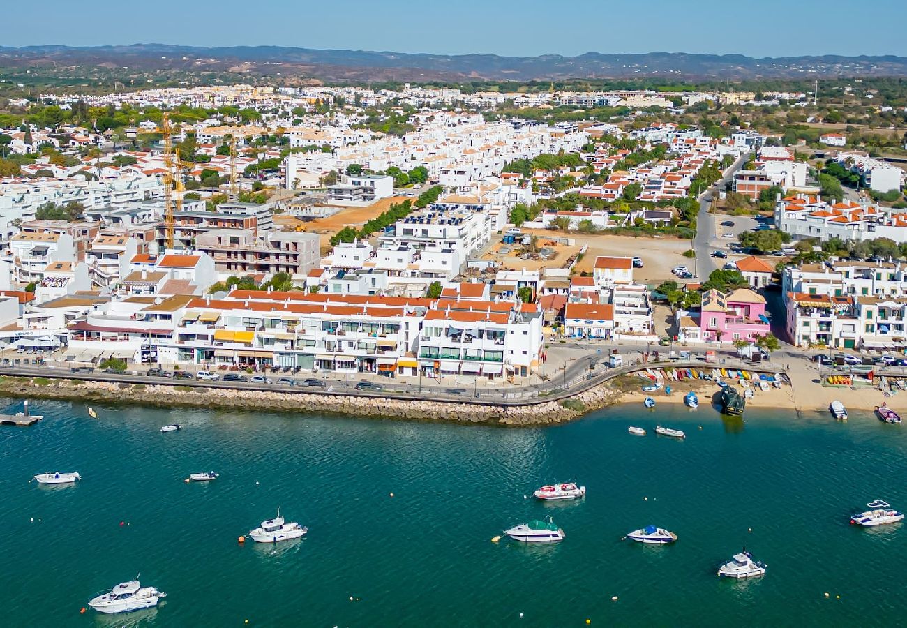 Apartment in Cabanas de tavira - Apartment Boardwalk-Gorgeous River Front Views 