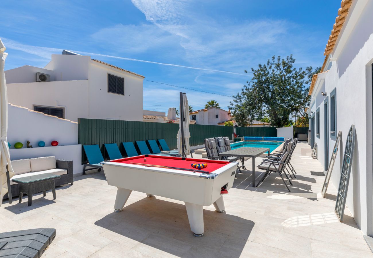 Villa in Tavira - CASA LEAH – Elegant Contemporary Villa with Pool