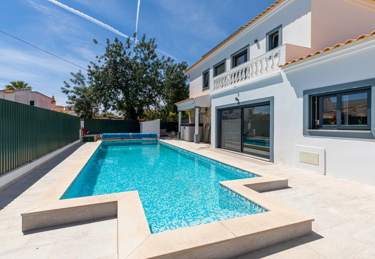 Villa in Tavira - CASA LEAH – Elegant Contemporary Villa with Pool