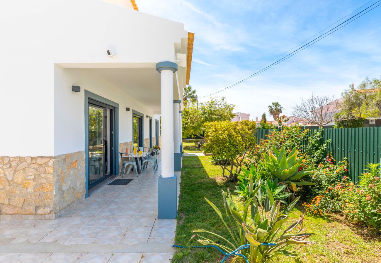 Villa in Tavira - CASA LEAH – Elegant Contemporary Villa with Pool