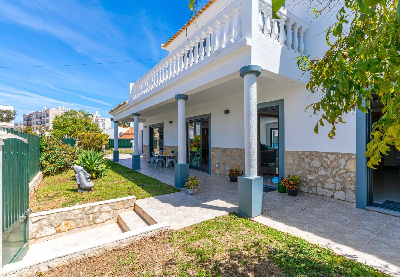 Villa in Tavira - CASA LEAH – Elegant Contemporary Villa with Pool