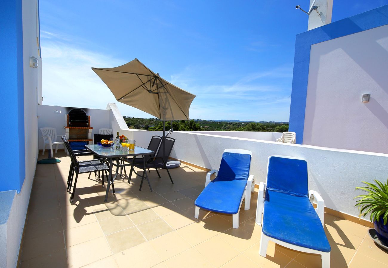 Townhouse in Tavira - Casa Tedi/Family Home with Communal Pool & Garden