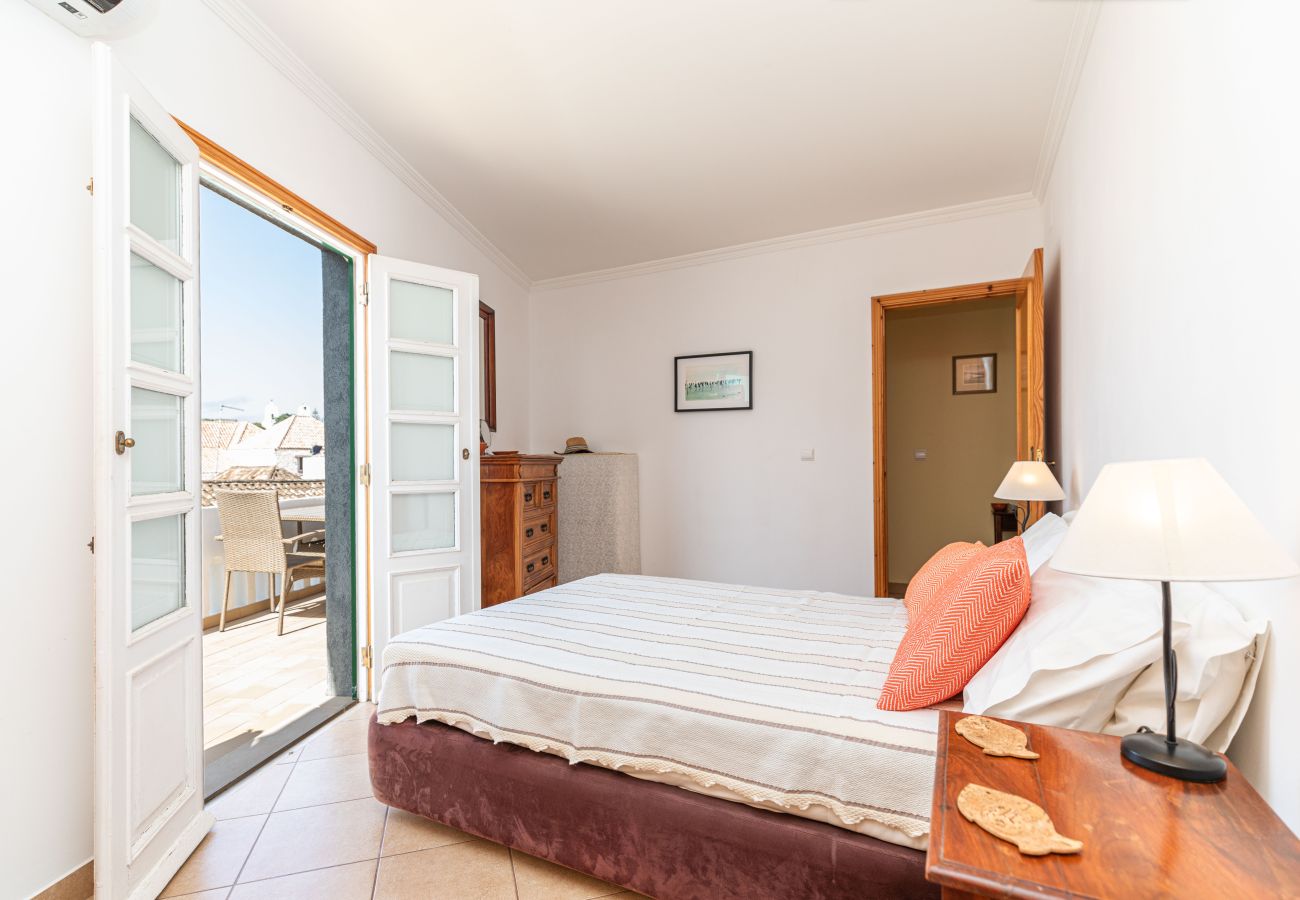 Apartment in Tavira - APARTMENT VARANDA, Town Centre - Longer Lets