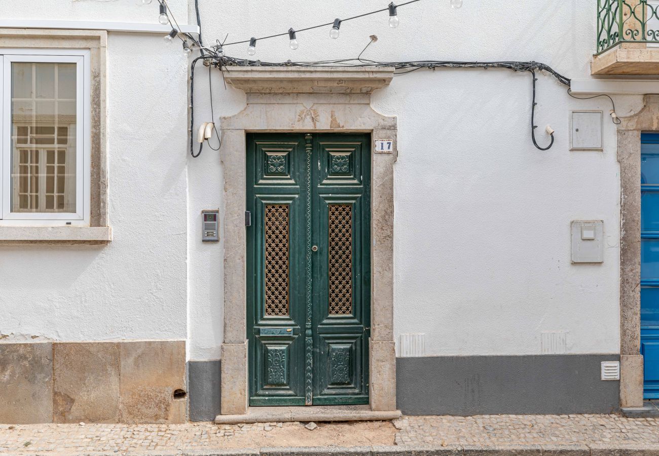 Apartment in Tavira - APARTMENT VARANDA, Town Centre - Longer Lets